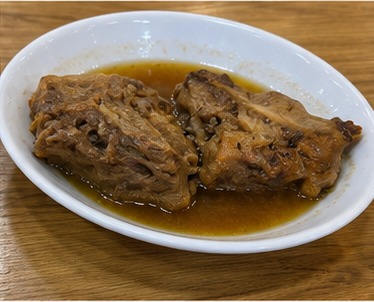 Slow-cooked lamb qozy
